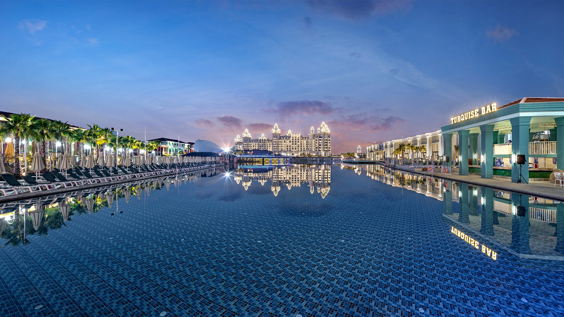 Granada Luxury Hotel Hakkında